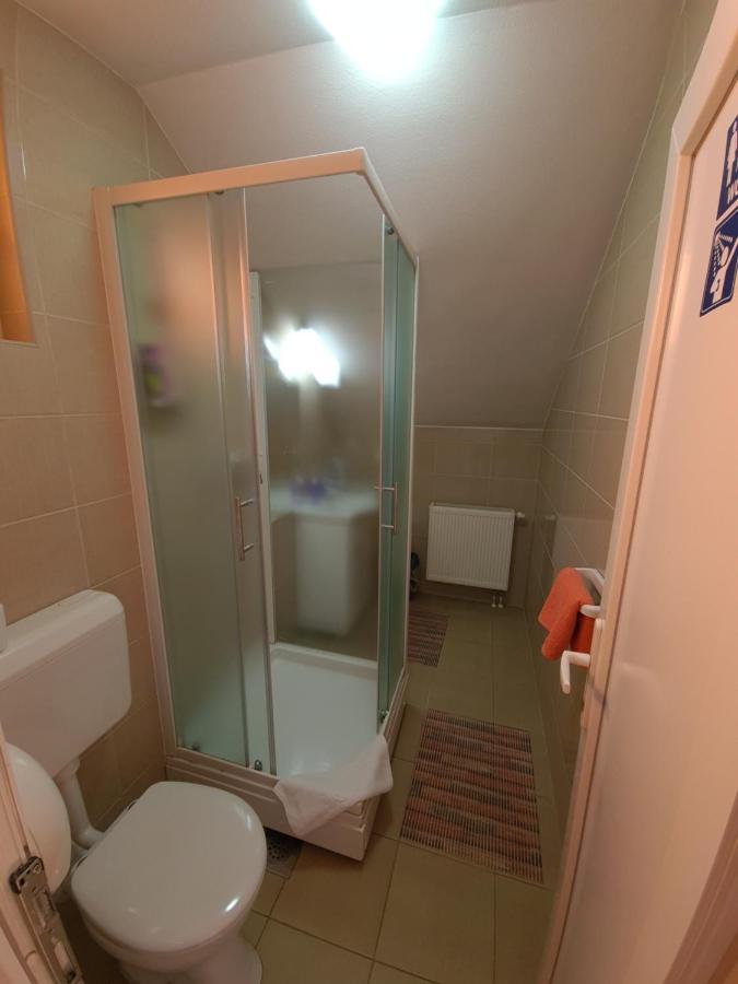Guest House Aquarius Bosnyáki Kültér fotó